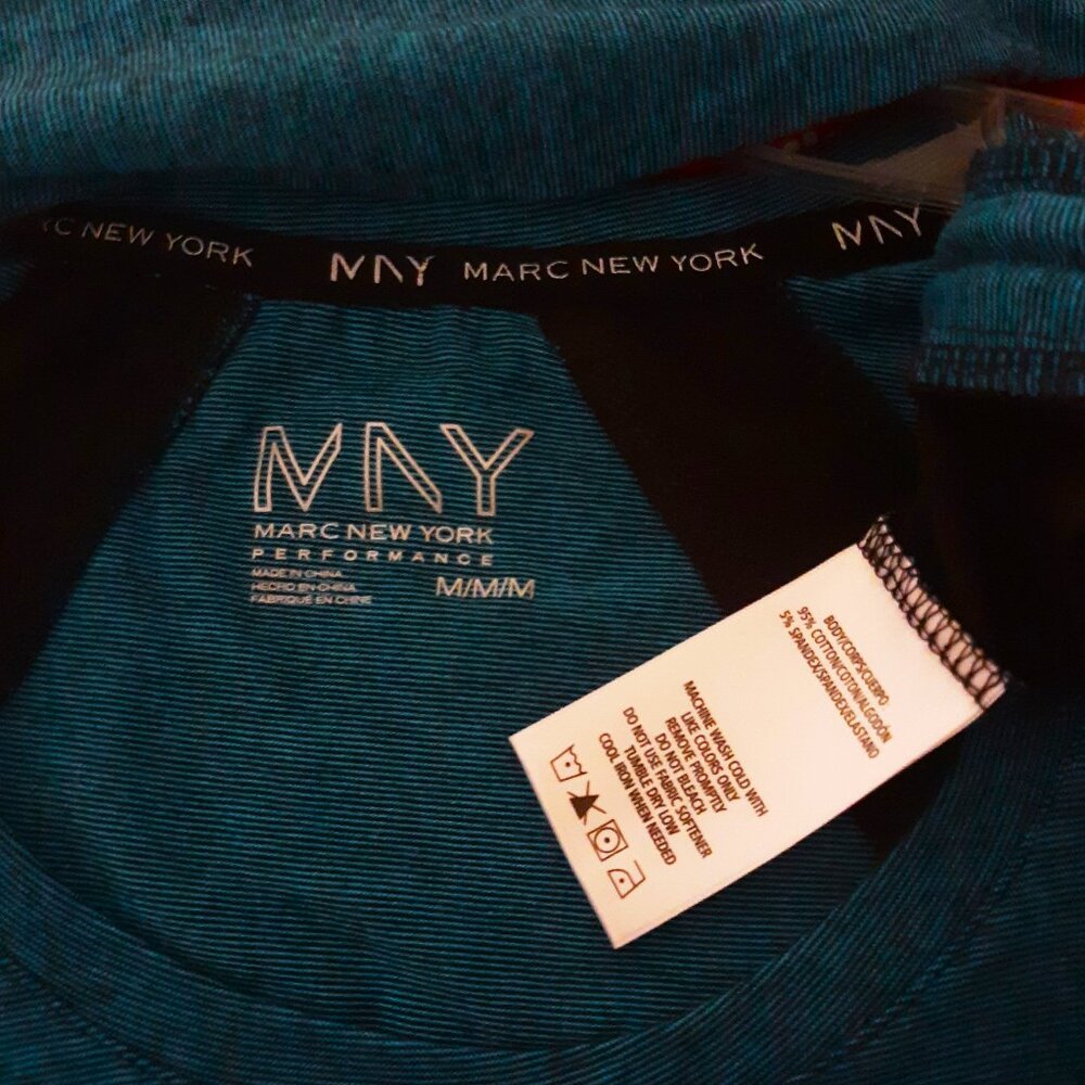 Andrew Marc Performance Top - Picture 5 of 5